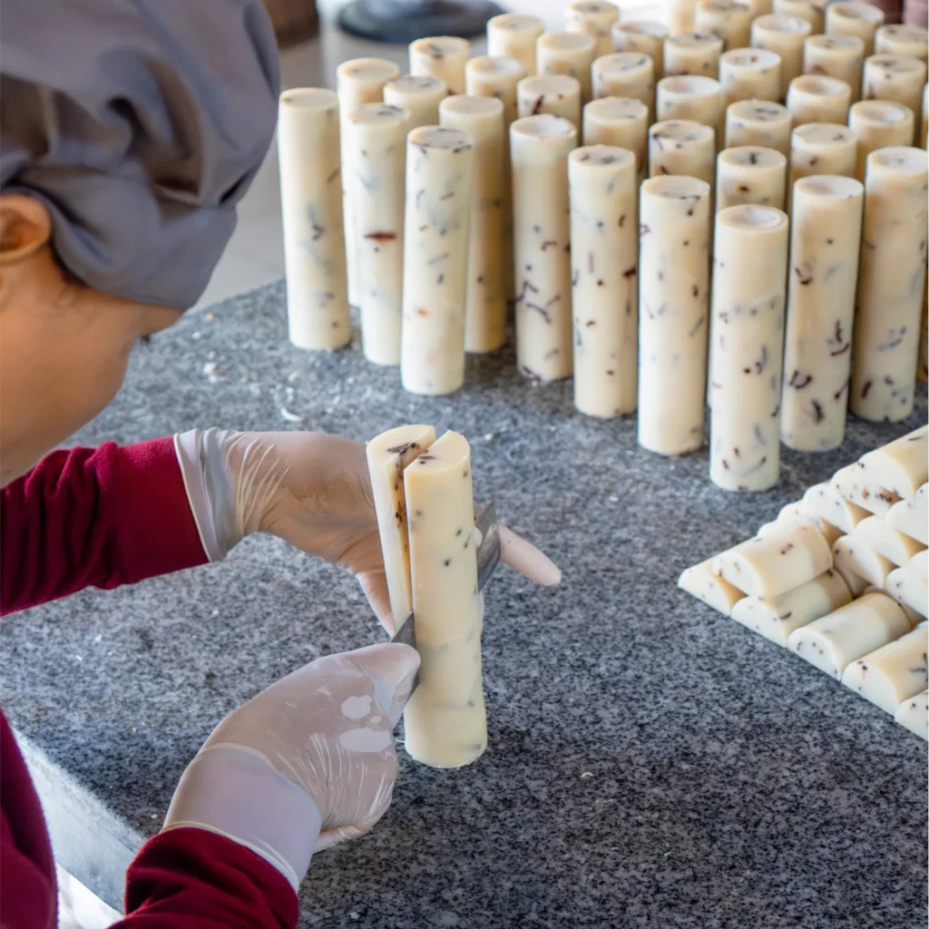 artisan slicing soap bar