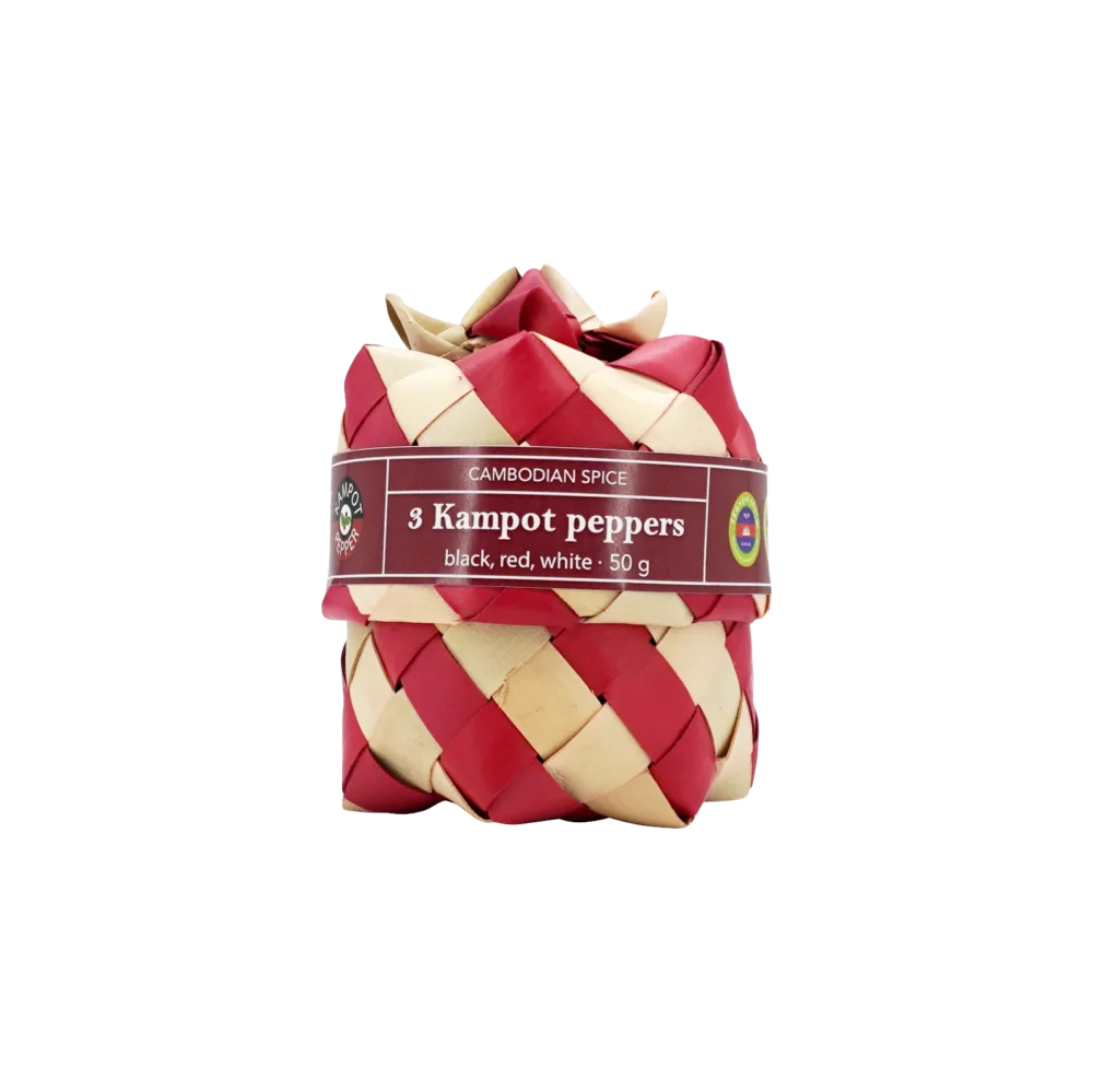 Kampot pepper in sugar palm leaf (smok) box, whole mixed