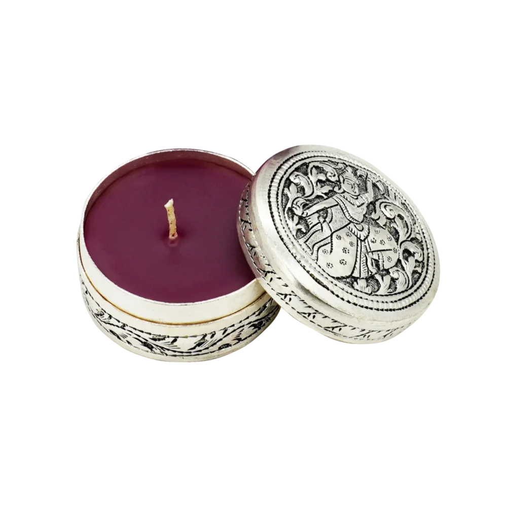 Sandalwood round silver candle, opened