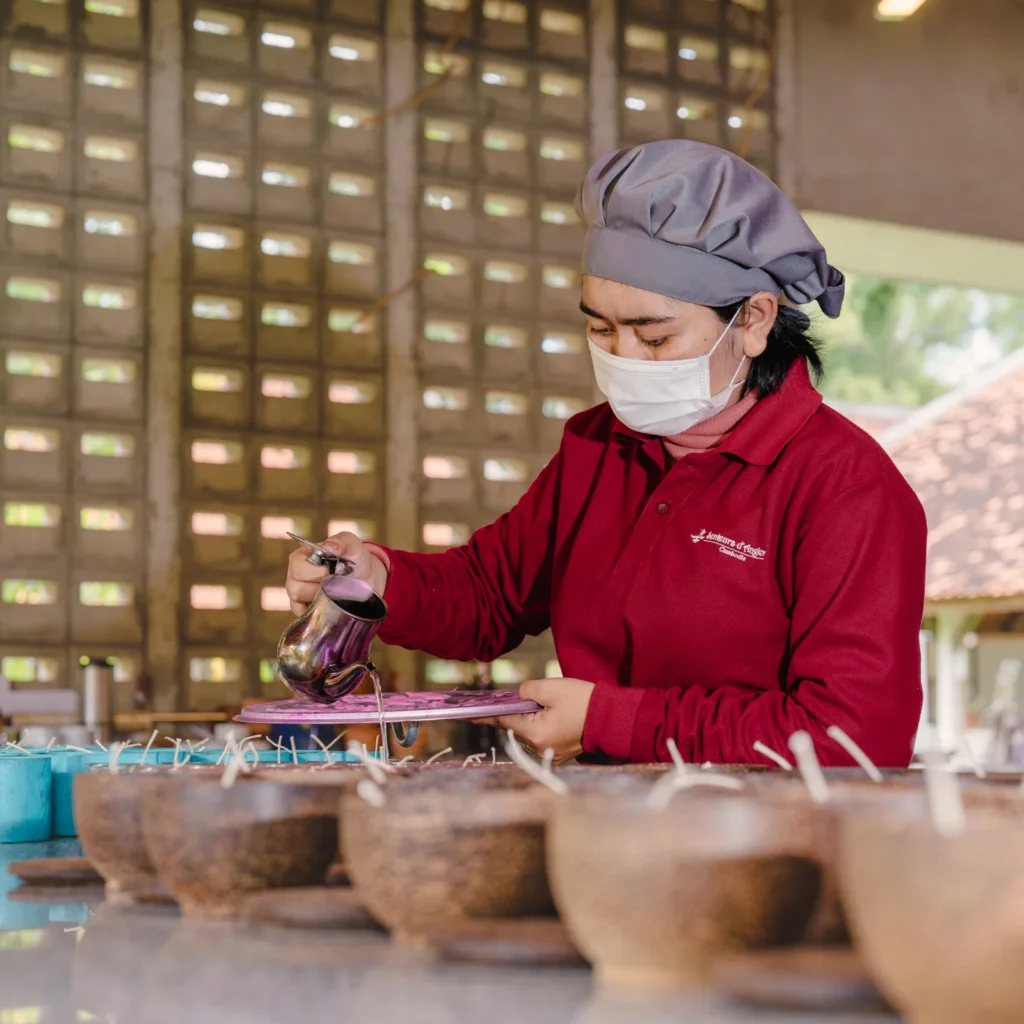 candle making, pour into the palm wood