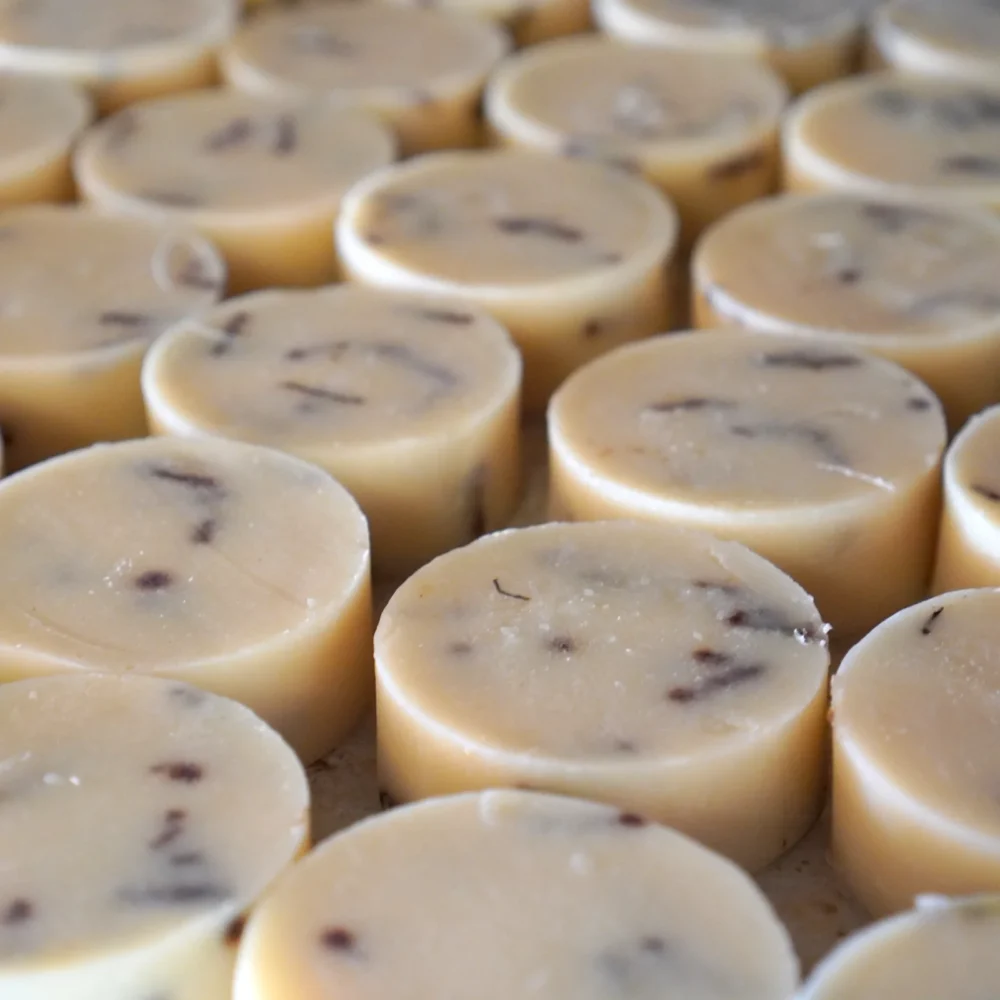 round soap, making process, drying