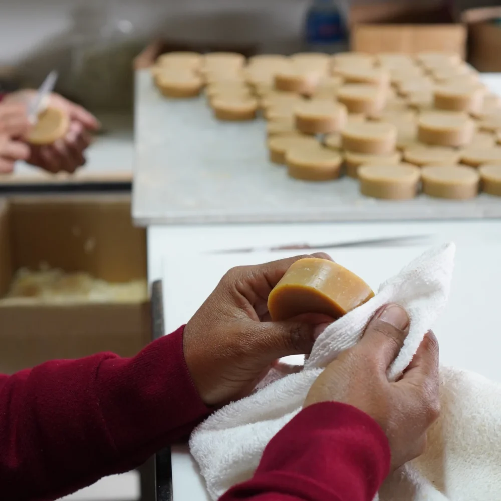 round soap, making process, soothing