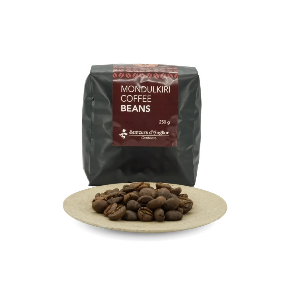 Coffee beans from Mondulkiri in small aluminium pack display with beans in plate