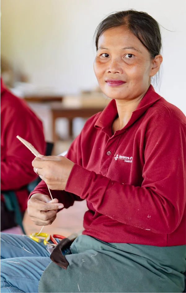 Artisan make boxes out of sugar palm bark