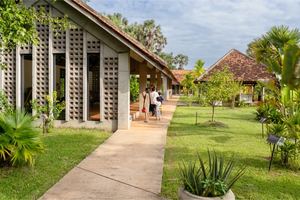 Cambodian family from Phnom Penh visits our Workshop